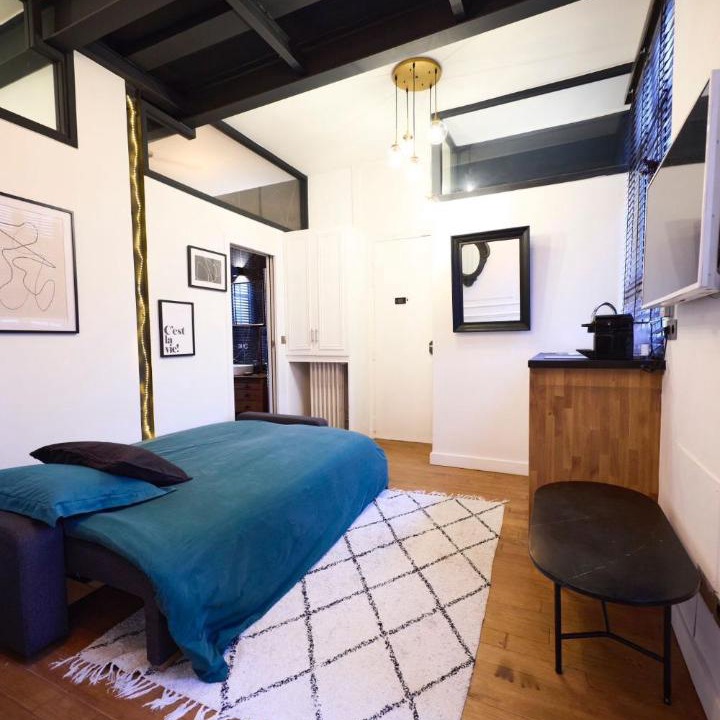 Photo of Bedroom in 17th Arrondissement