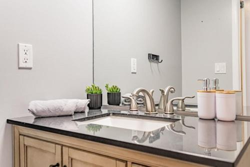 Photo of Bathroom in Fort York