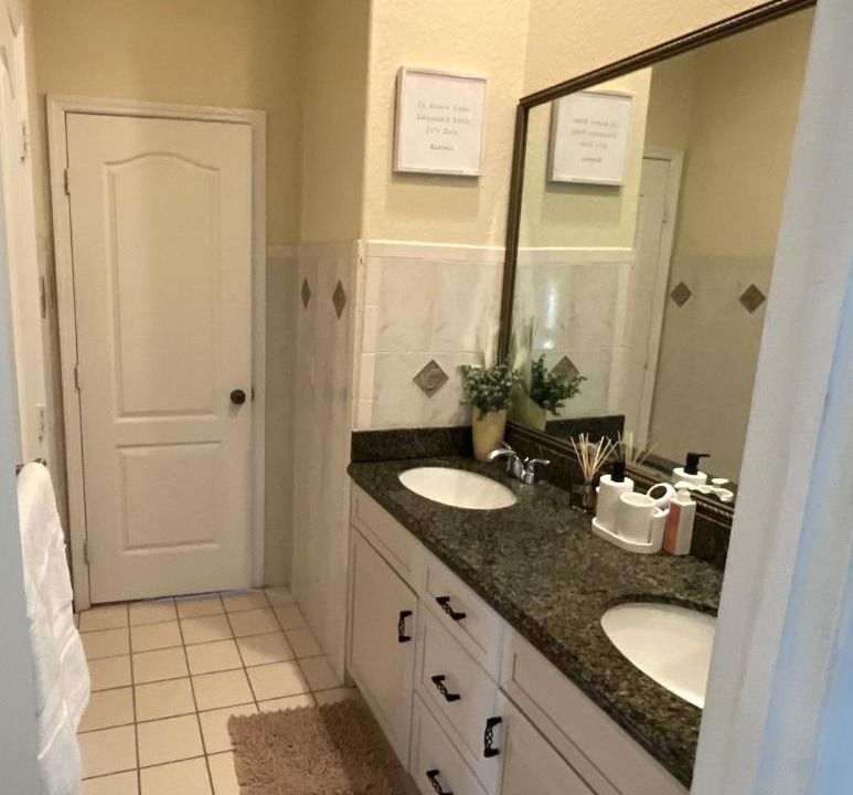 Photo of Bathroom in Wesley Chapel