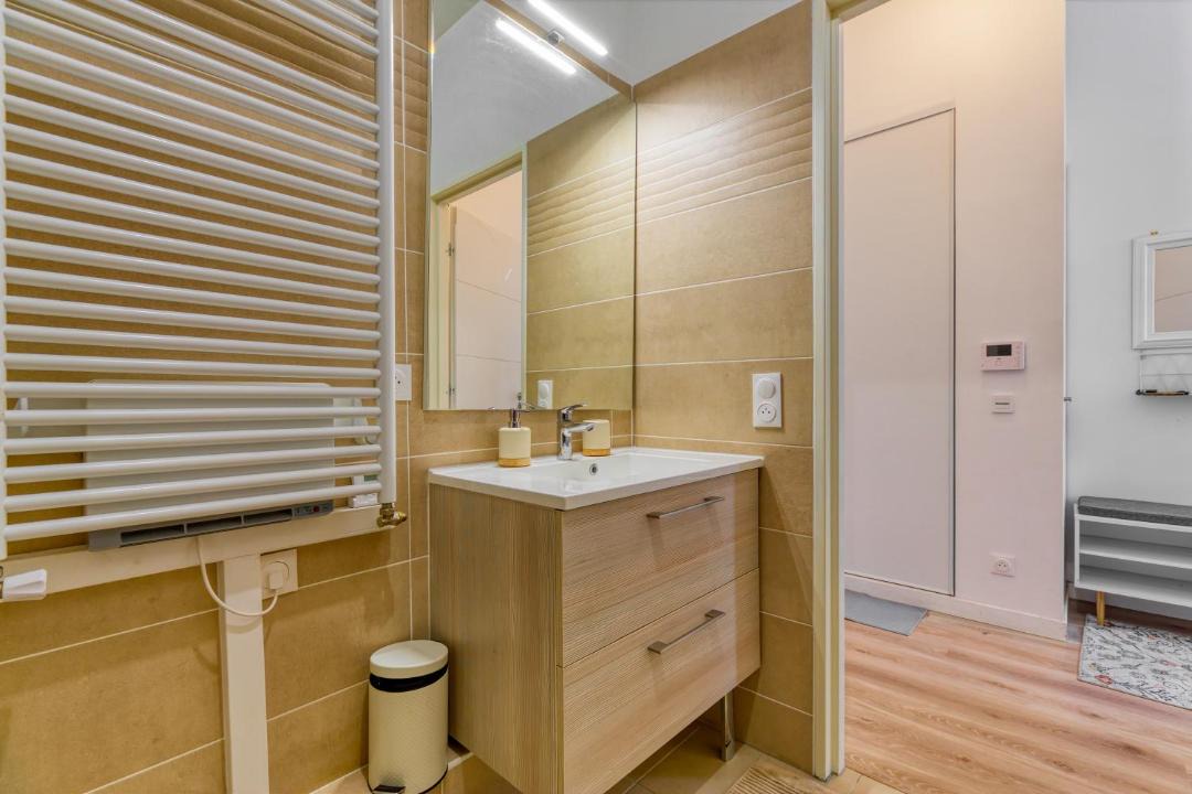 Photo of Bathroom in Zone d'amenagement concerte des Docks