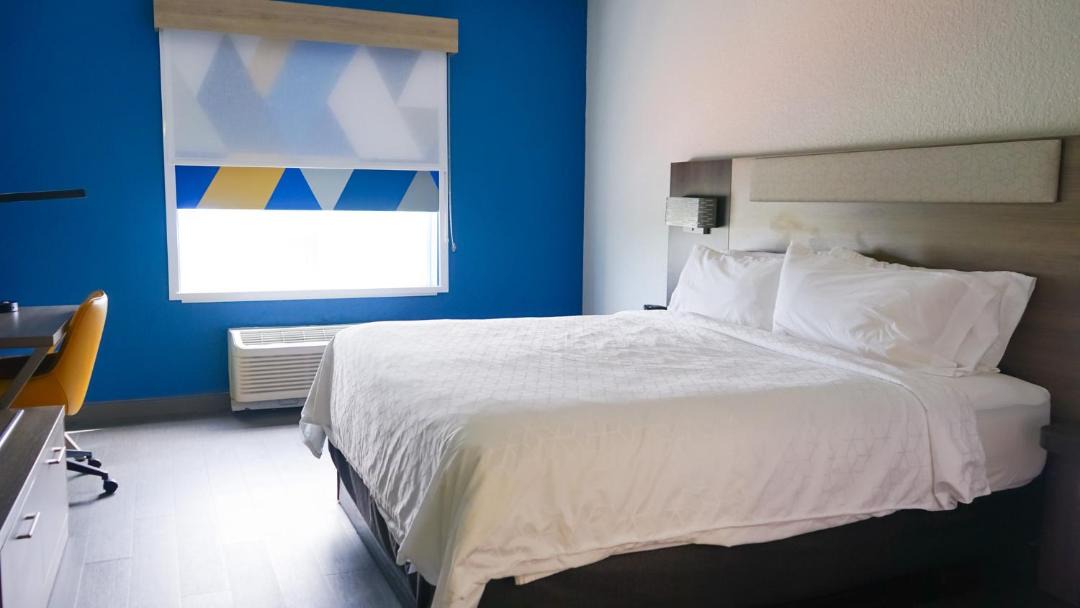 Photo of Bedroom in Lakeland