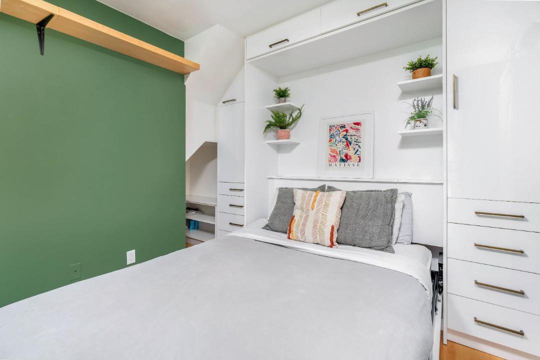 Photo of Bedroom in King West Village
