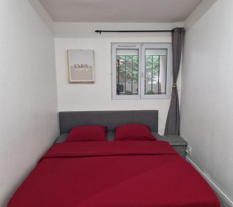 Photo of Bedroom in Drancy