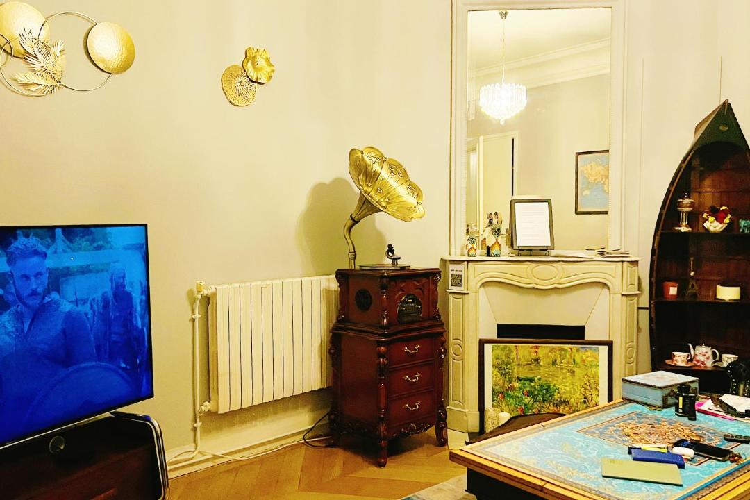 Photo of Livingroom in Champs-Elysees