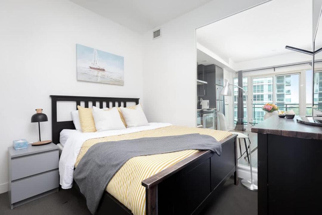 Photo of Bedroom in Humber Bay