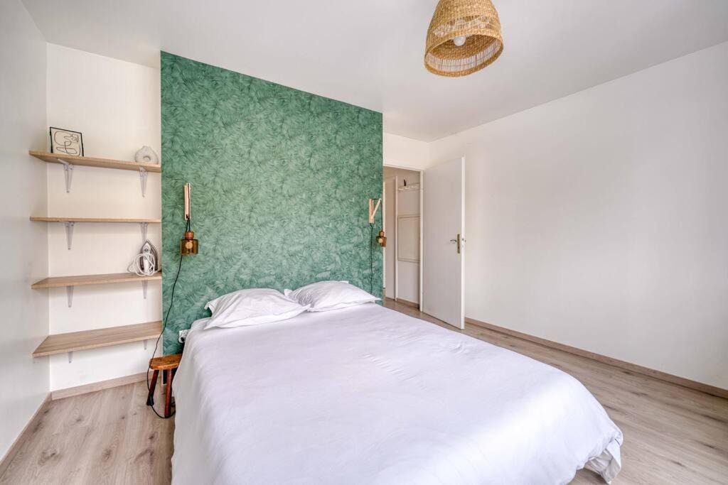 Photo of Bedroom in La Courneuve