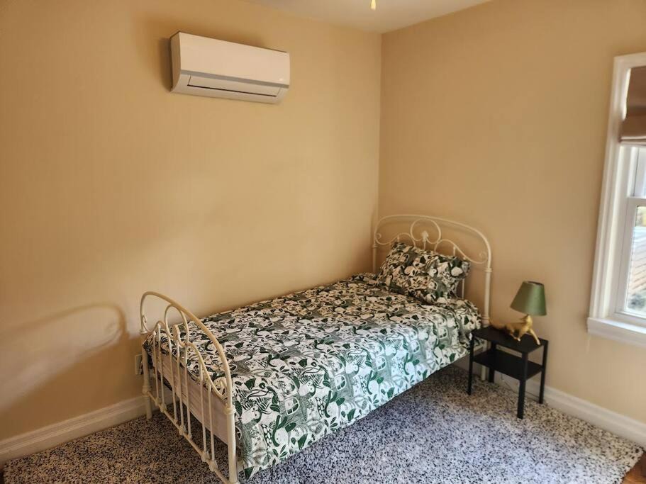 Photo of Bedroom in Leslieville