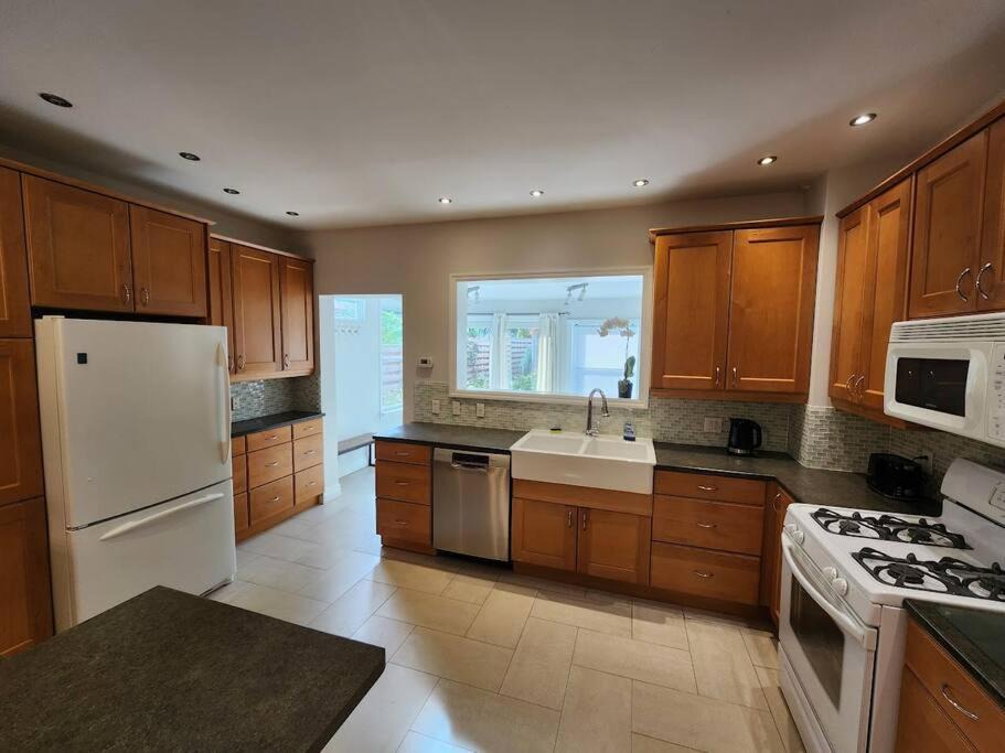 Photo of Kitchen in Leslieville