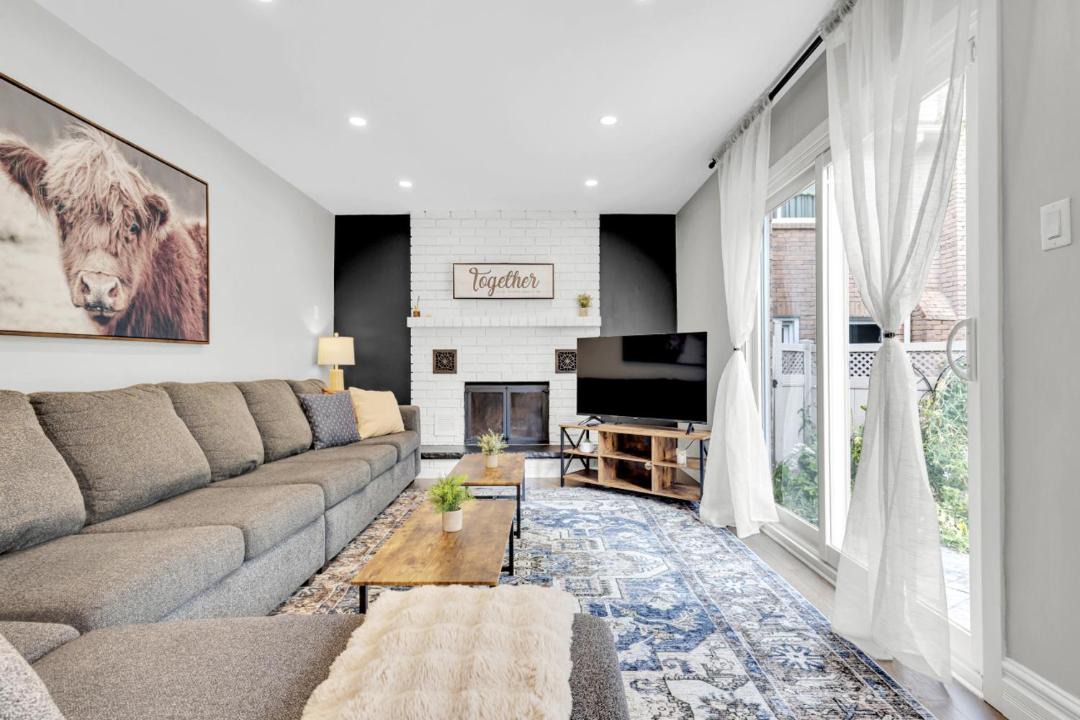 Photo of Livingroom in Lisgar