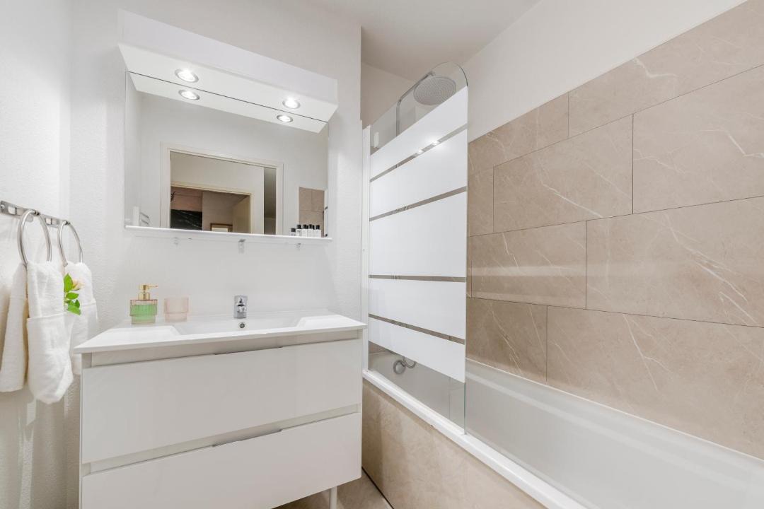 Photo of Bathroom in Magny-le-Hongre