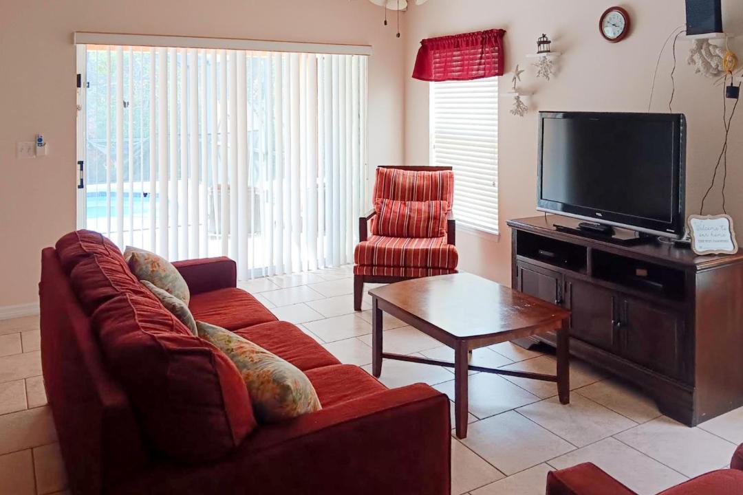 Photo of Livingroom in Sandy Ridge
