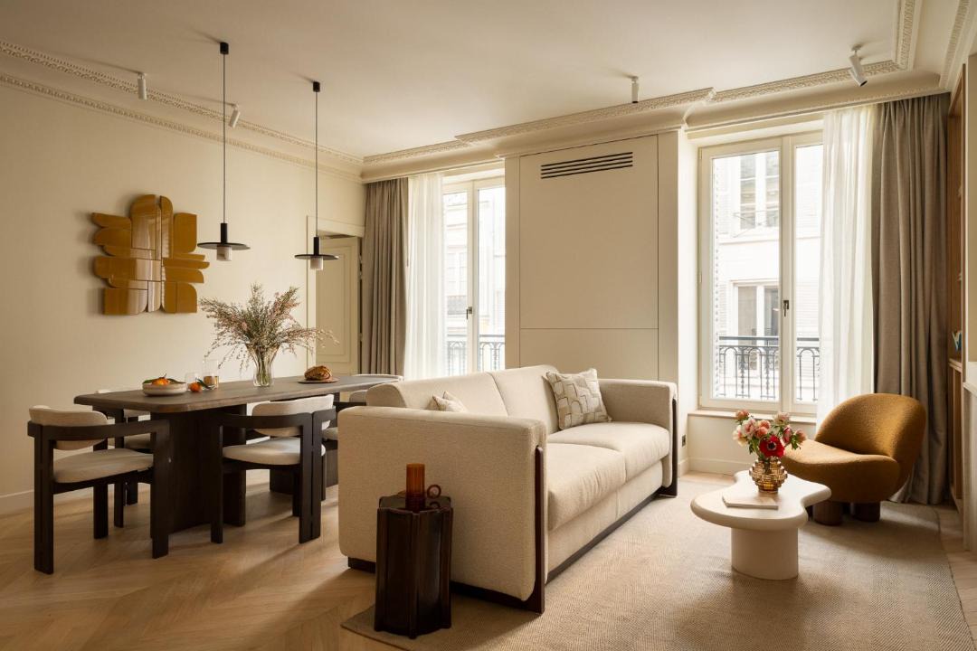 Photo of Others in 8th Arrondissement