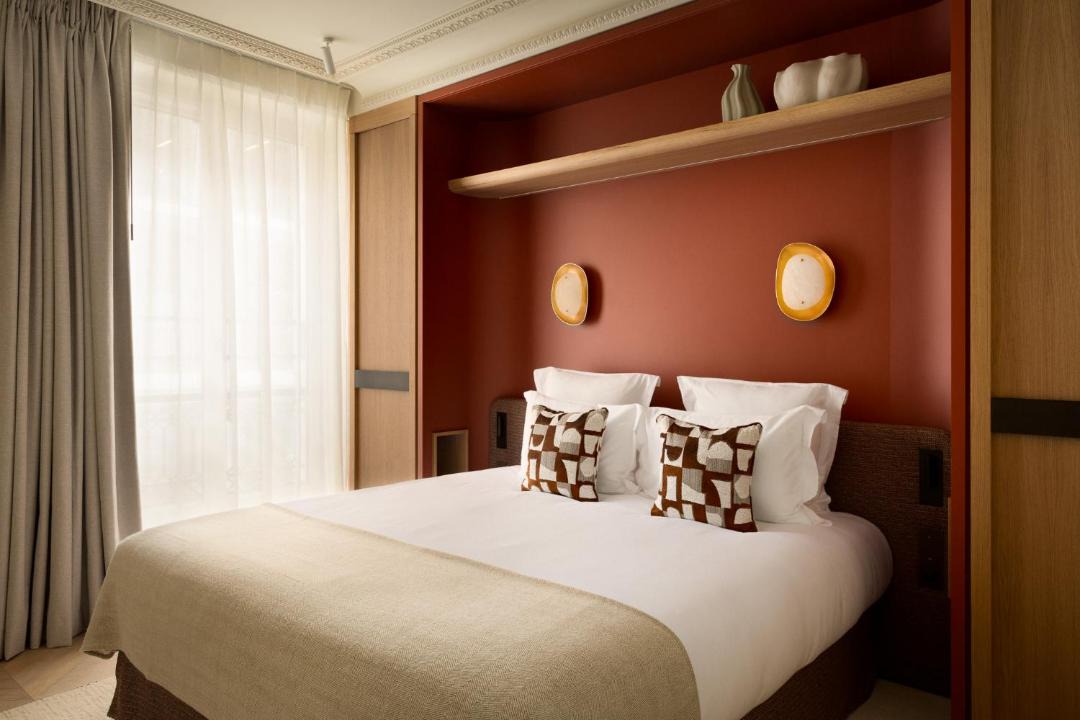 Photo of Bedroom in 8th Arrondissement