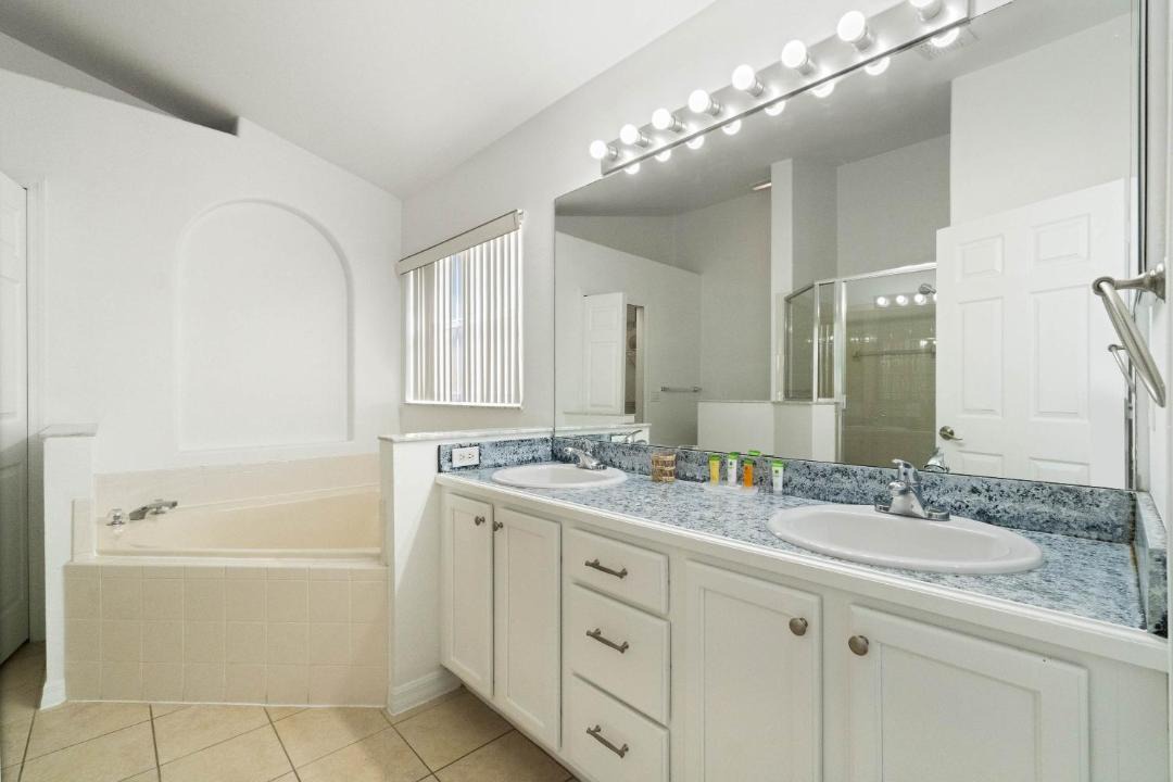Photo of Bathroom in Windsor Palms