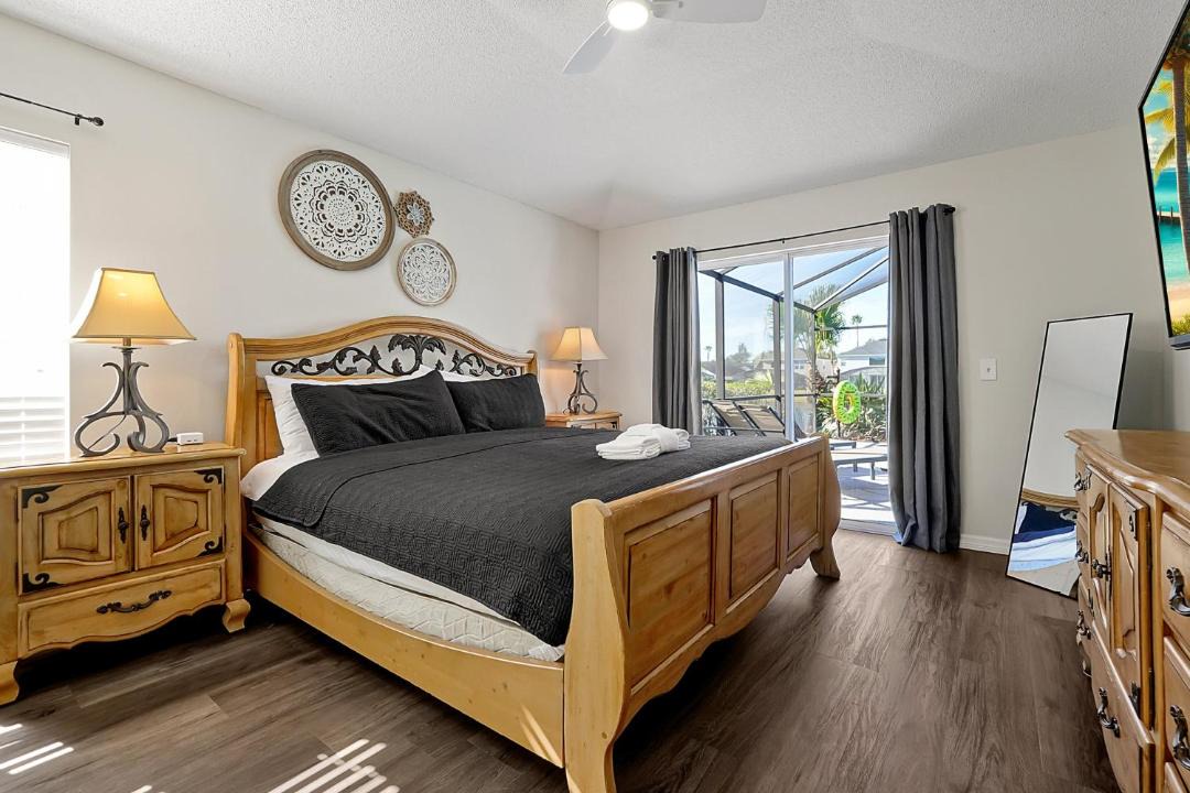 Photo of Bedroom in Lake Berkley