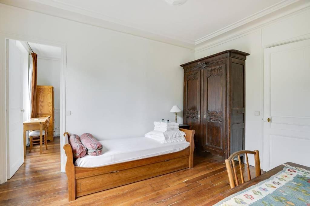 Photo of Bedroom in Quartier de la Salpetriere