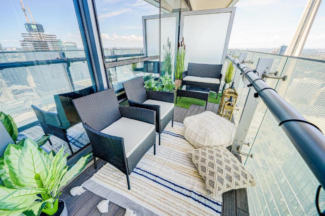 Photo of Patio Balcony in Toronto Entertainment District
