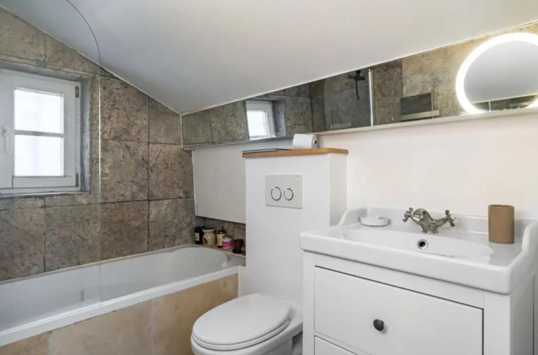 Photo of Bathroom in Saint-Vincent-de-Paul