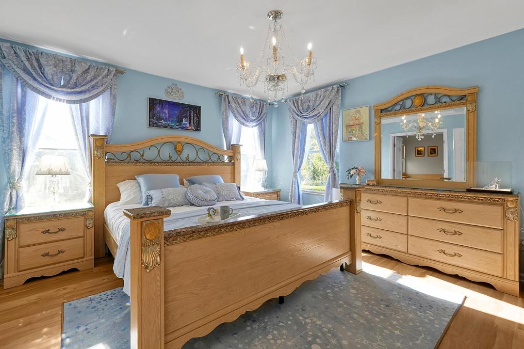 Photo of Bedroom in Trafalgar Village