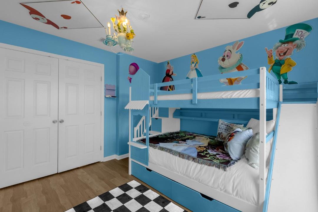 Photo of Bedroom in Trafalgar Village