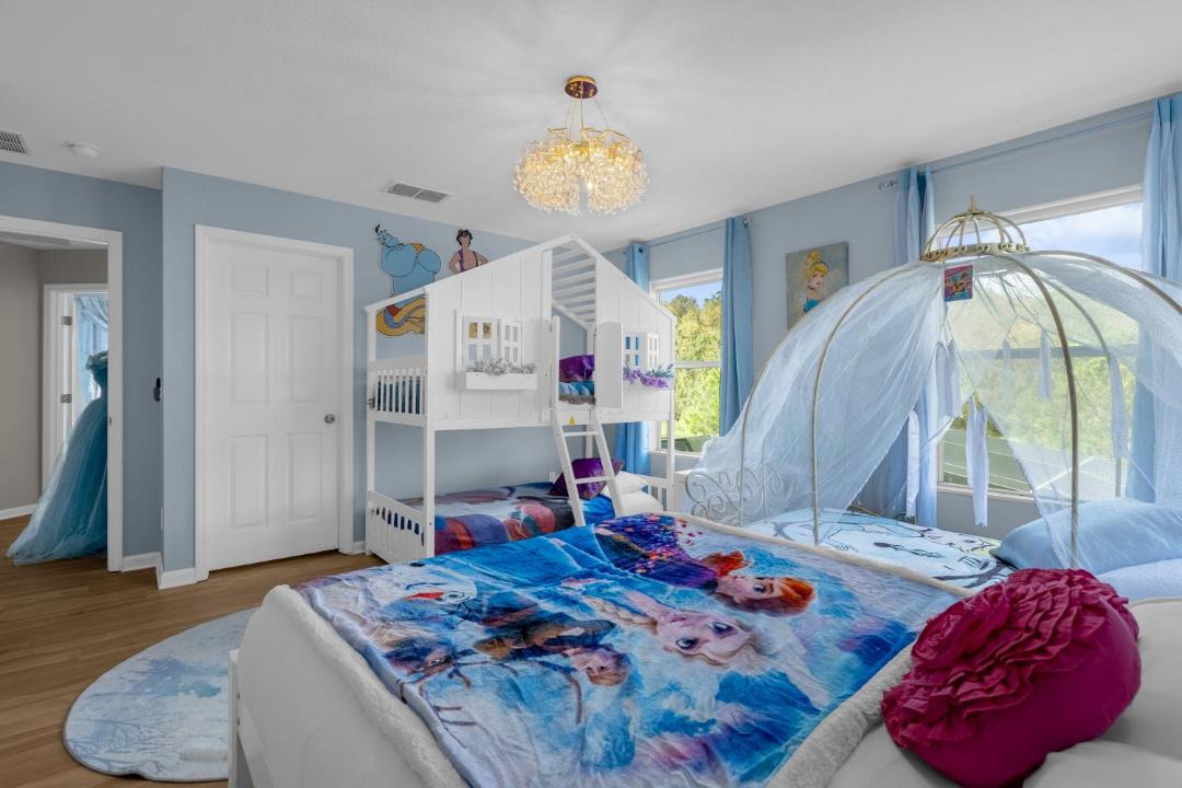 Photo of Bedroom in Trafalgar Village