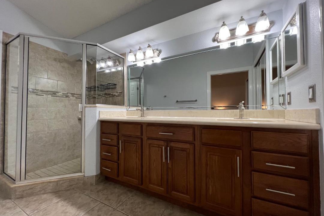 Photo of Bathroom in Fairvilla