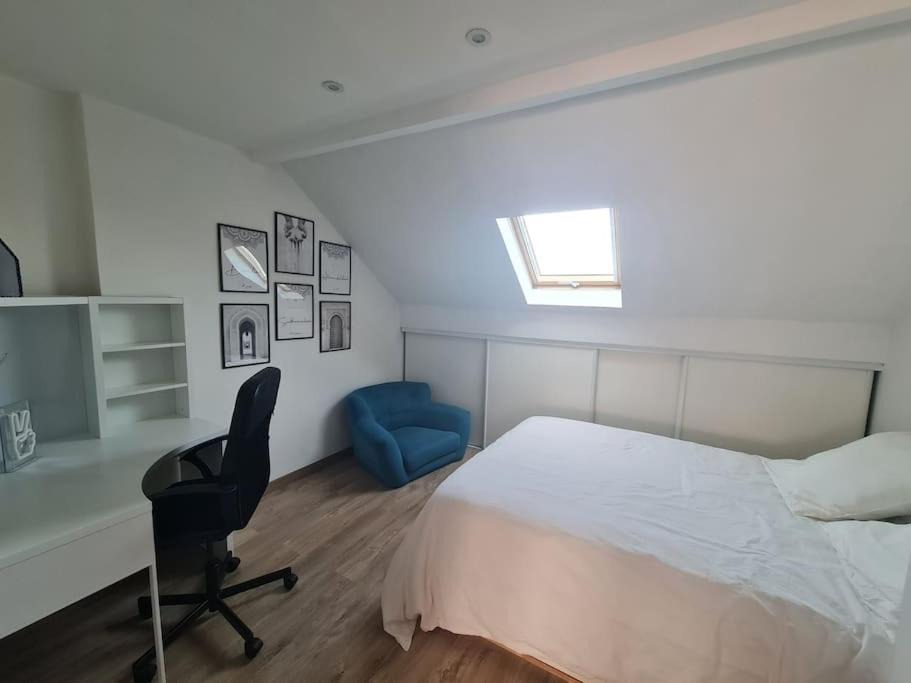 Photo of Bedroom in Valenton