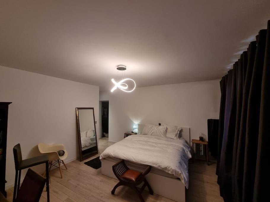 Photo of Bedroom in Joinville-le-Pont