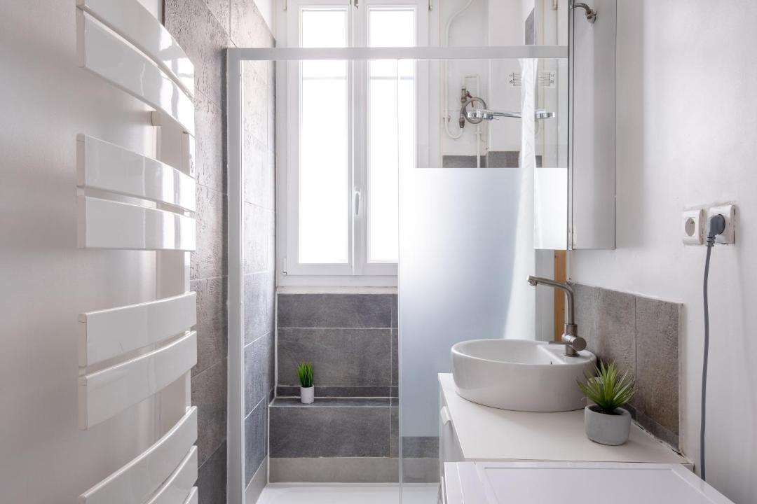 Photo of Bathroom in Levallois-Perret