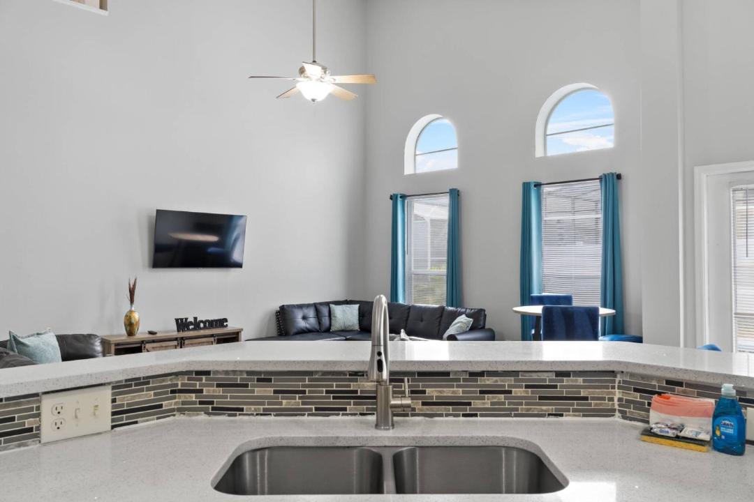 Photo of Kitchen in Lake Davenport Estates