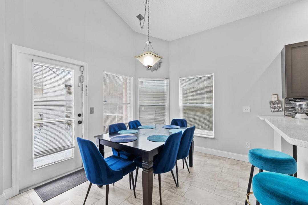 Photo of Others in Lake Davenport Estates