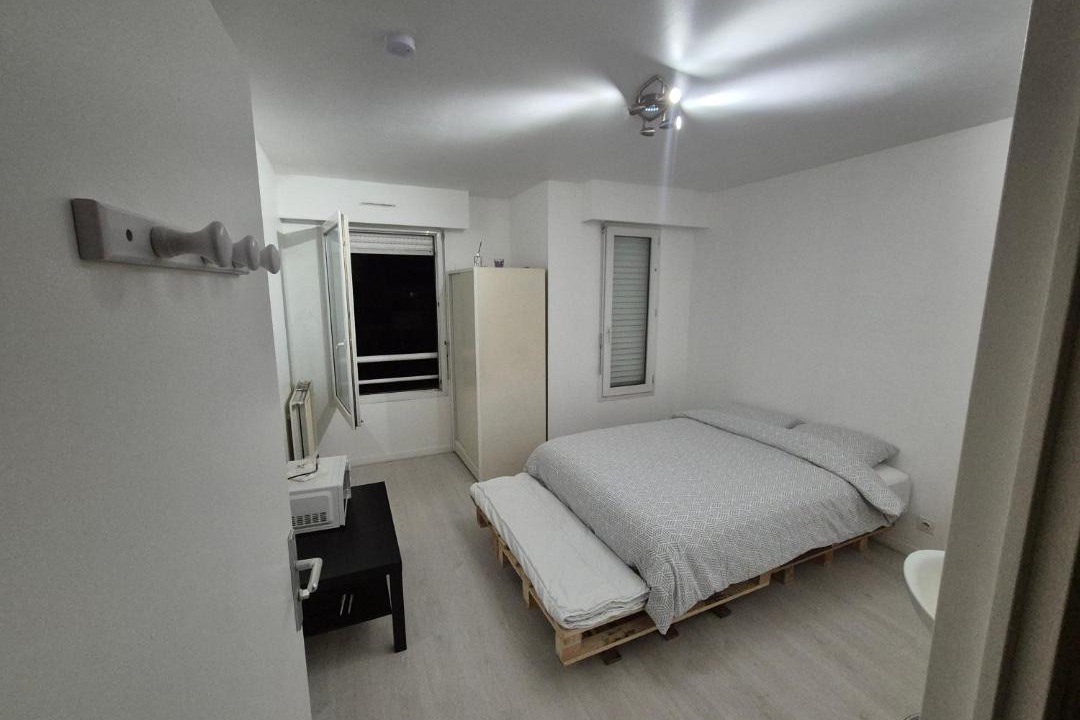 Photo of Bedroom in Suresnes