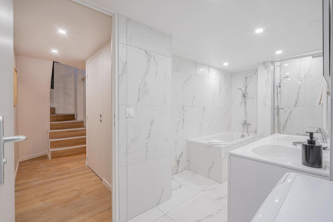 Photo of Bathroom in Belleville