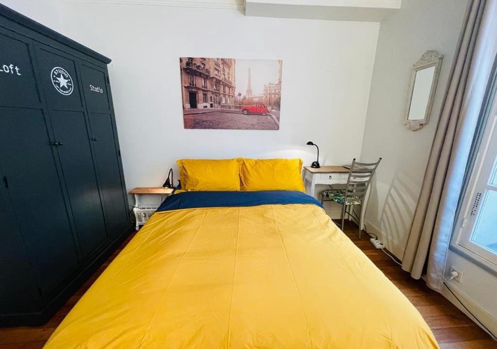 Photo of Bedroom in 7th Arrondissement