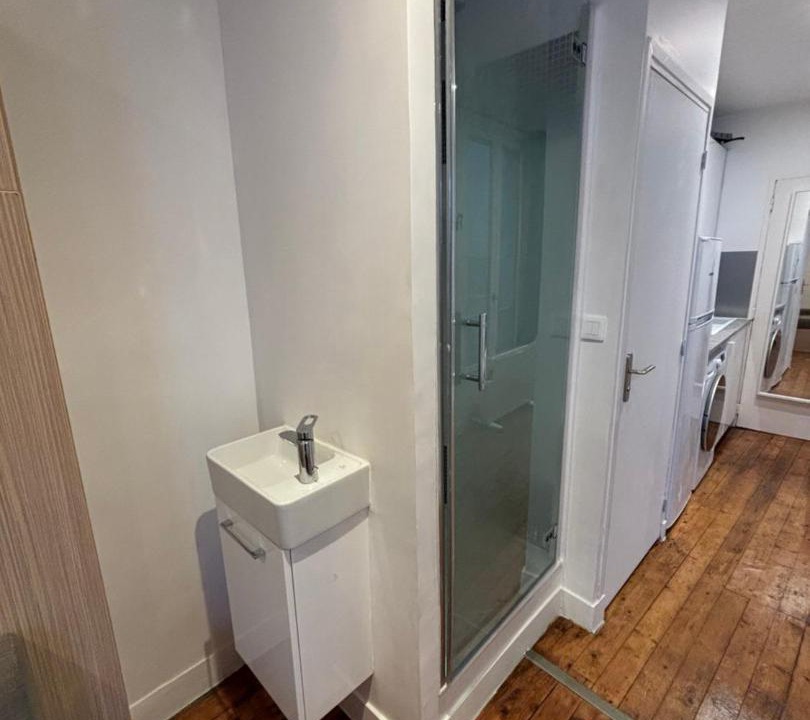 Photo of Bathroom in Porte-Saint-Martin