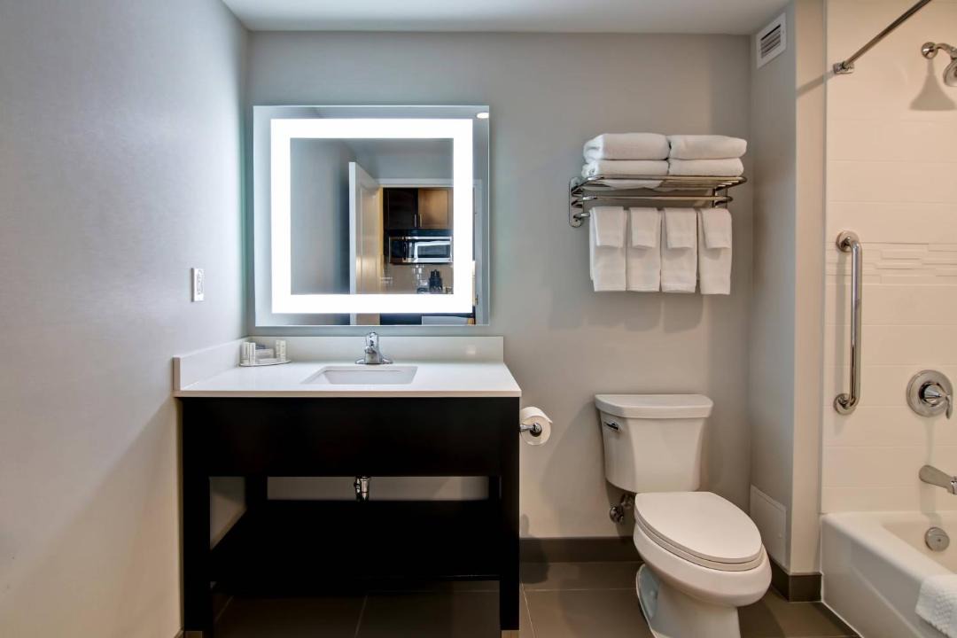 Photo of Bathroom in Kincardine
