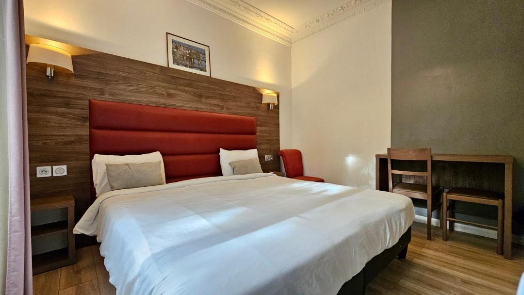 Photo of Bedroom in Epinay-sur-Seine
