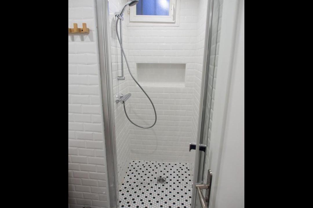 Photo of Bathroom in La Garenne-Colombes