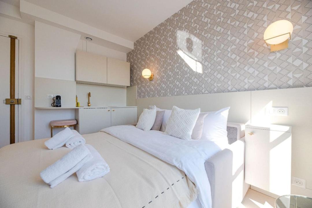 Photo of Bedroom in Passy