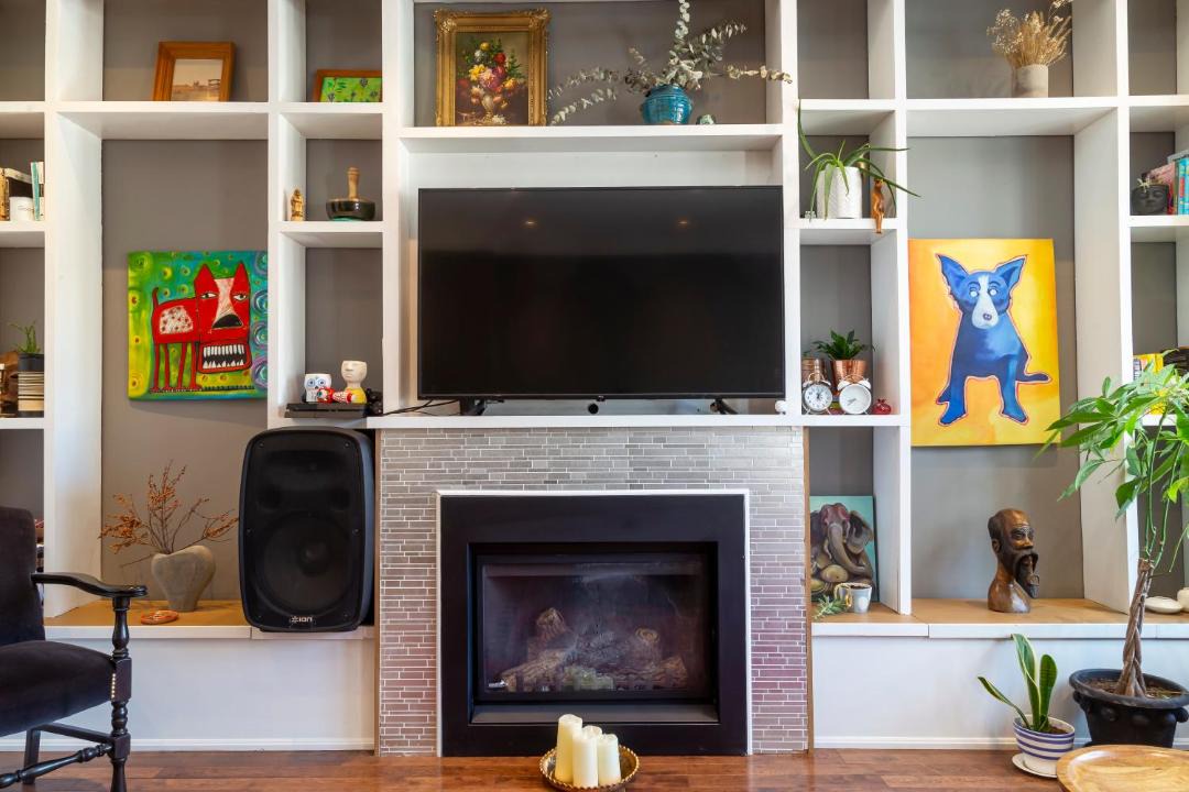 Photo of Livingroom in Old East York