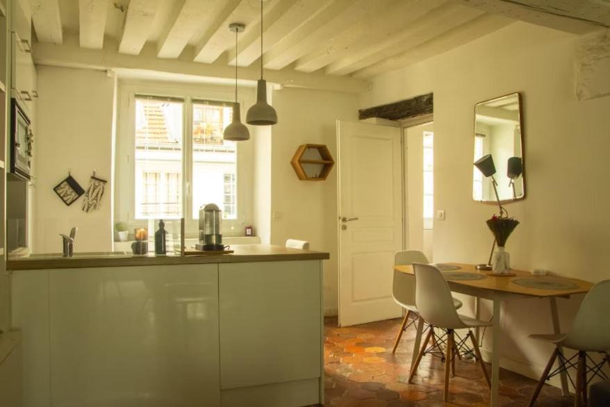 Photo of Kitchen in Saint-Merri