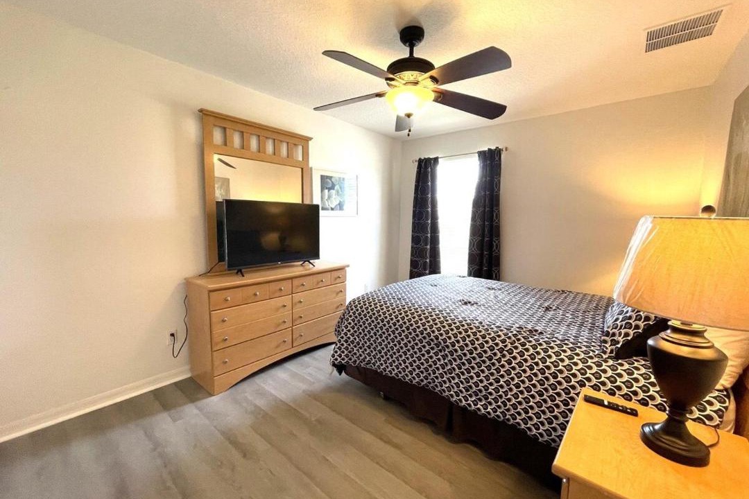 Photo of Bedroom in Tuscan Ridge