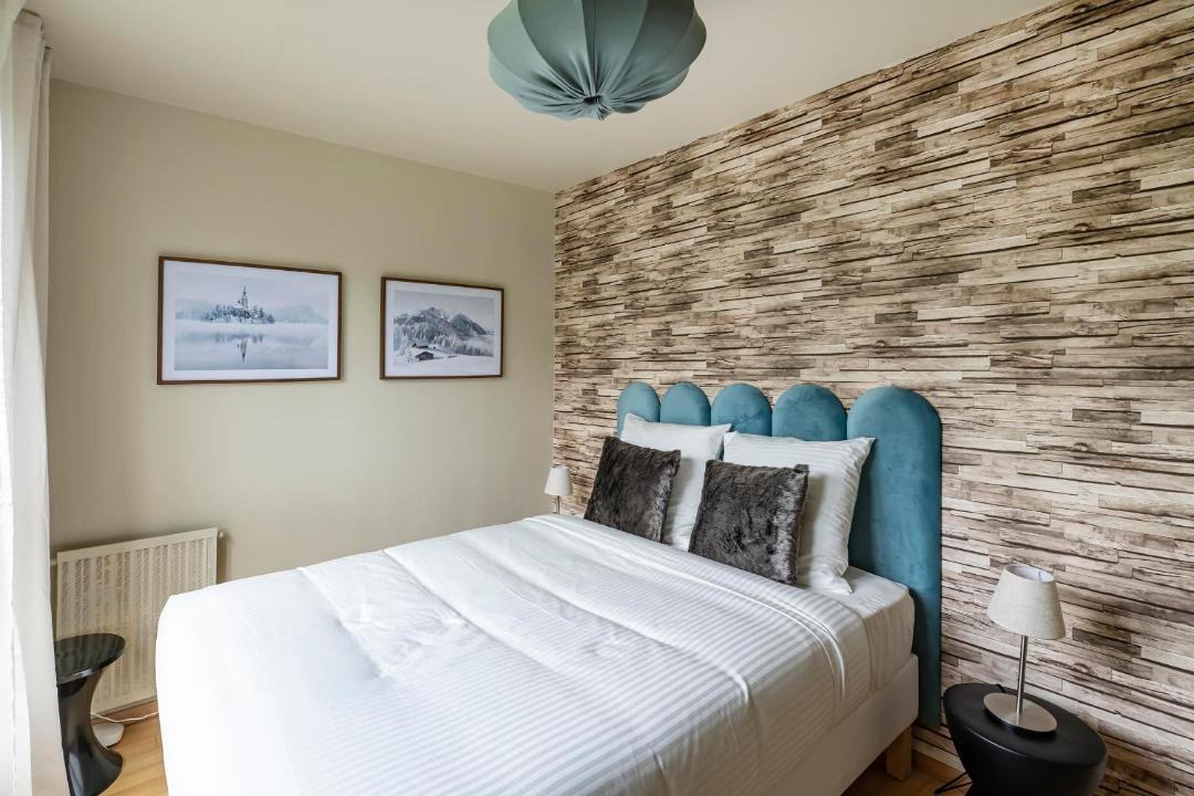 Photo of Bedroom in Front de Lac