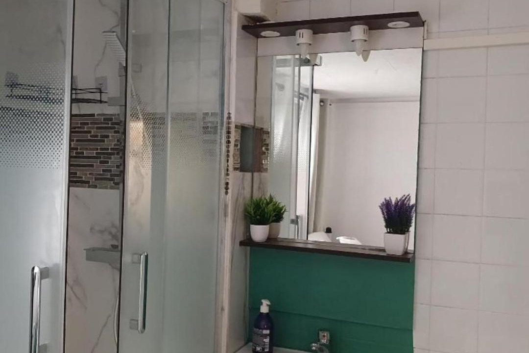Photo of Bathroom in Tremblay-en-France