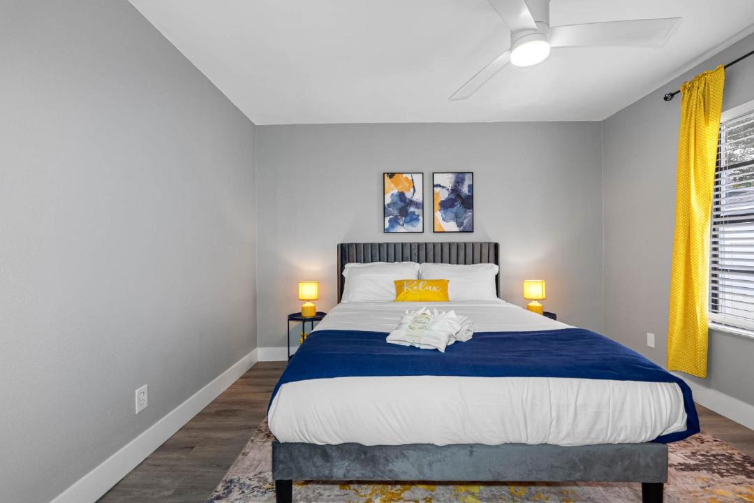 Photo of Bedroom in North Hyde Park