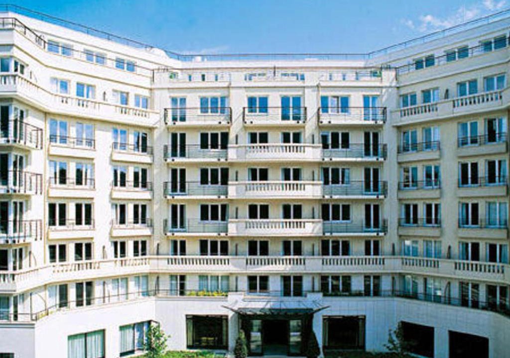 Photo of Others in Issy-les-Moulineaux