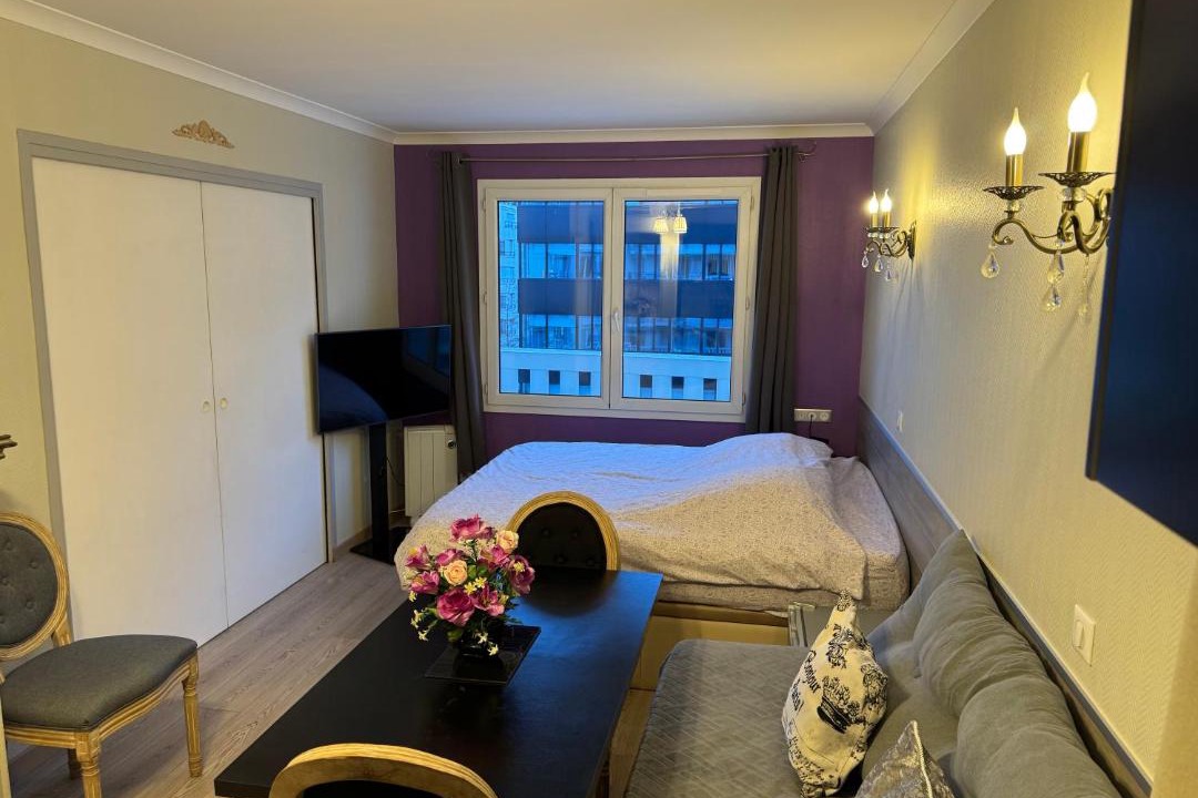 Photo of Bedroom in Issy-les-Moulineaux