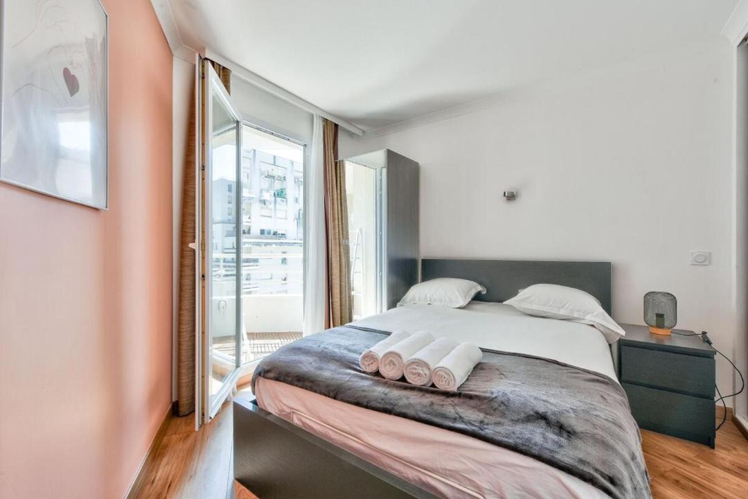 Photo of Bedroom in Faubourg de l'Arche