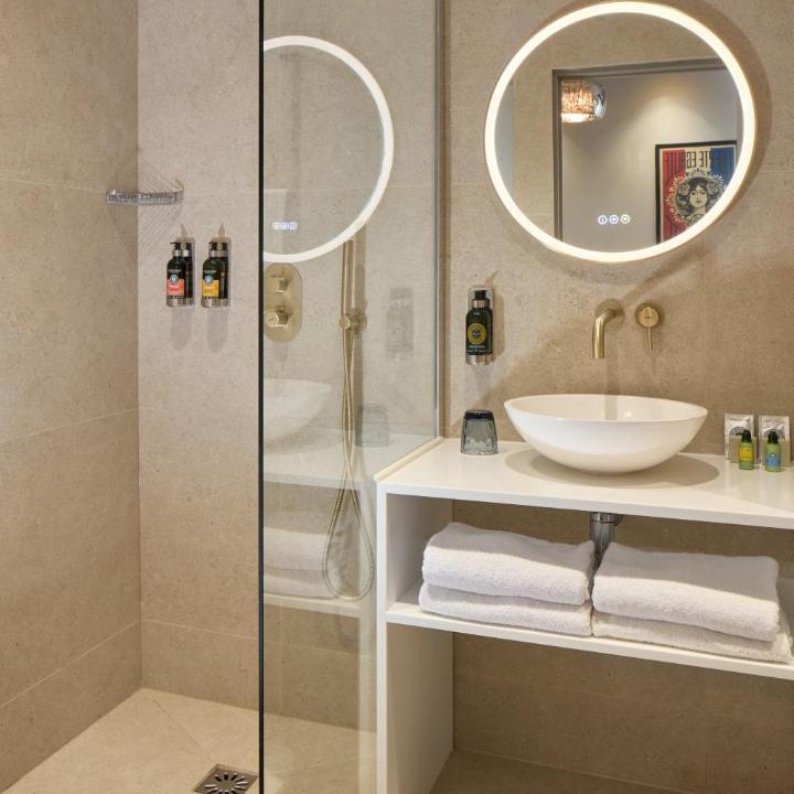Photo of Bathroom in Hopital Saint-Louis