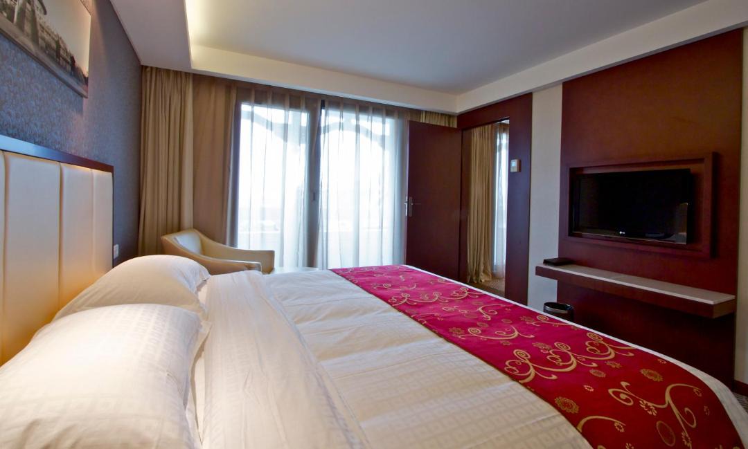 Photo of Bedroom in Alfortville